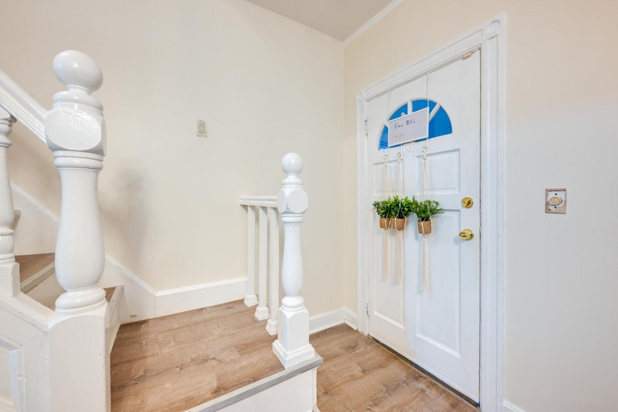 Charming Long Island Home With Fenced Yard! فريبورت المظهر الخارجي الصورة